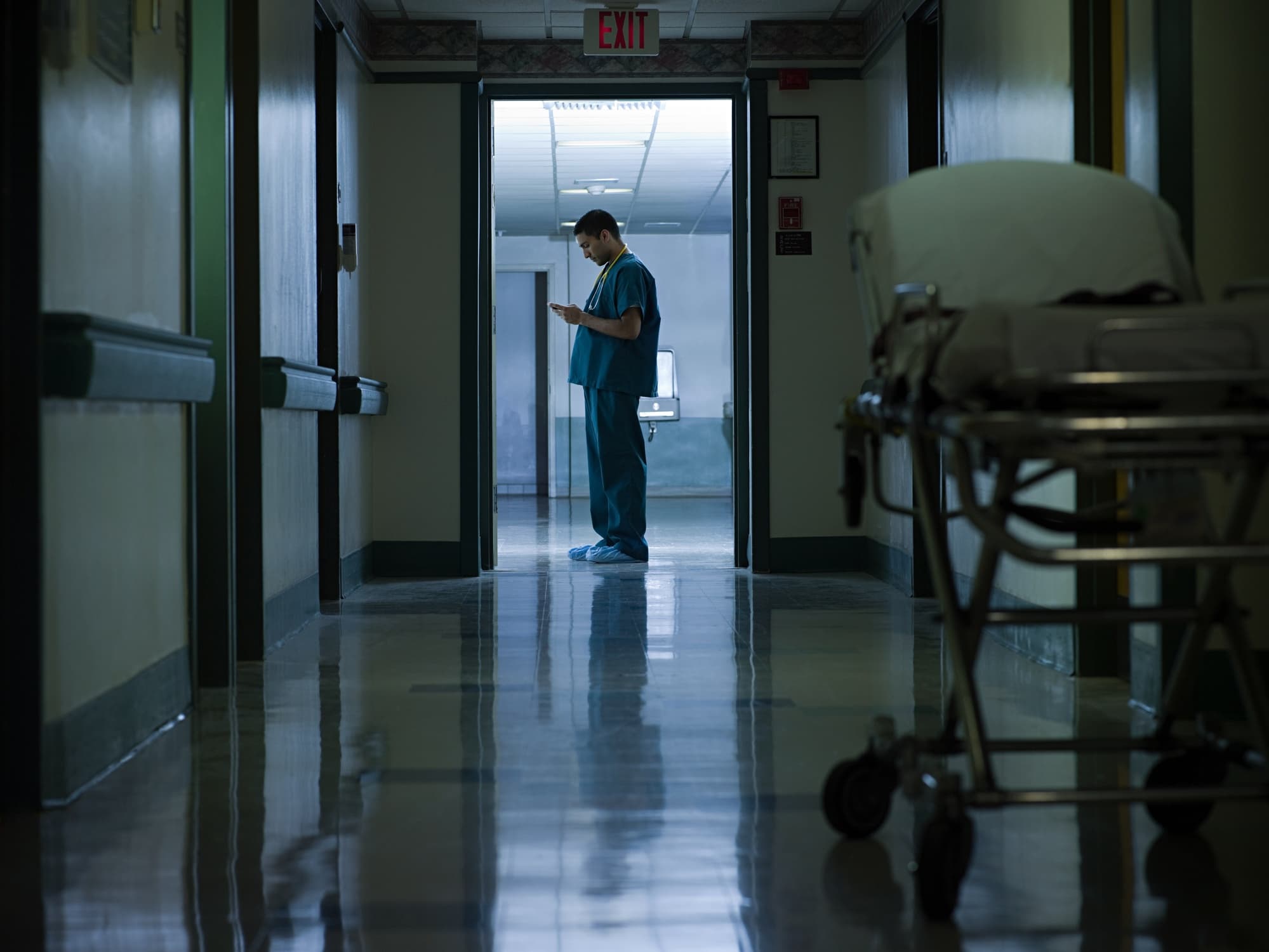 Top 5 Tips for Surviving Night Shifts as a Travel Nurse